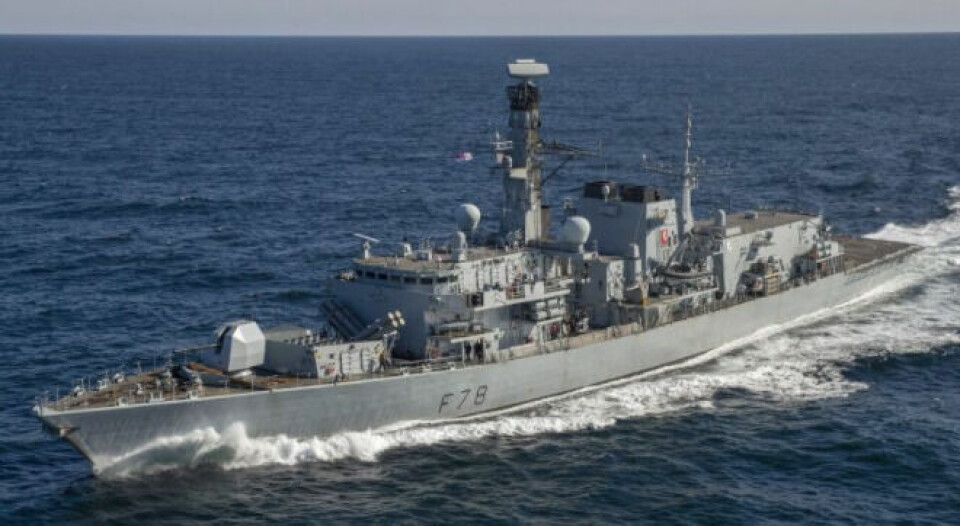 Sømand mister livet ombord på britisk flådeskib