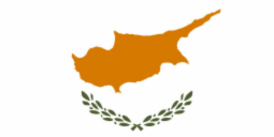 255px-Flag_of_Cyprus.svg_