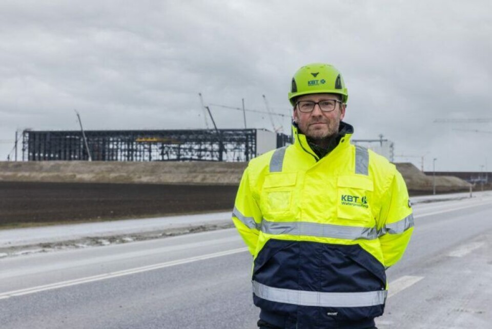 Dansk specialist tætner tunnelelementer på Femern-forbindelsen Dansk specialist tætner tunnelelementer på Femern-forbindelsen