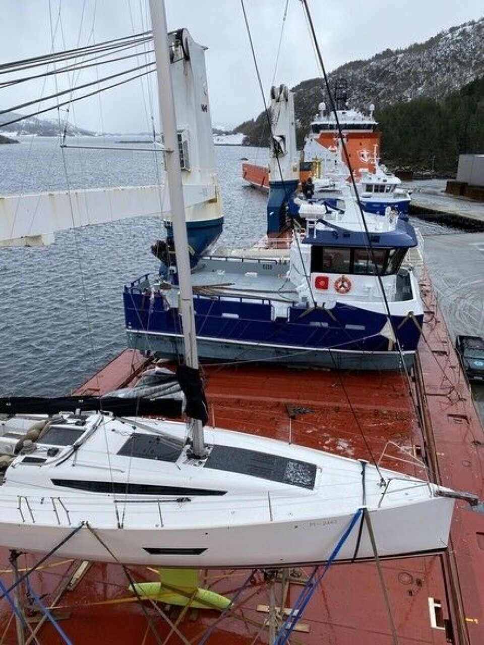 Se billeder indefra: Her er heavylift-skibet der drev ubemandet rundt