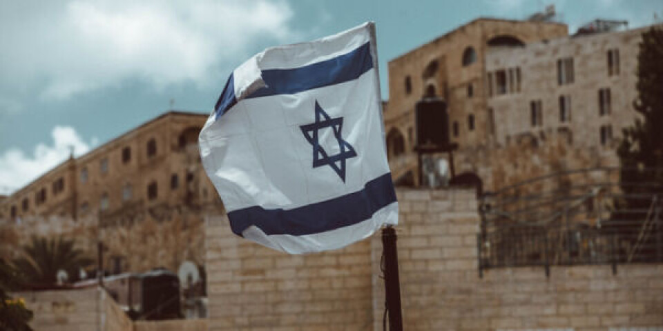Israelsk containerskib ramt af iransk missil Israelsk-flag