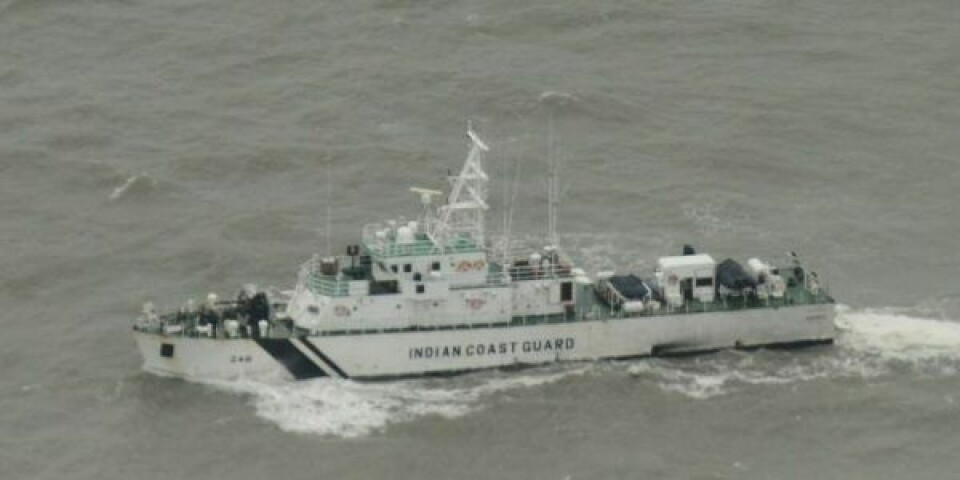 Redningsfartøjet Anmol reddede lørdag 10 fiskere. Foto: Indian Coast Guard / Twitter