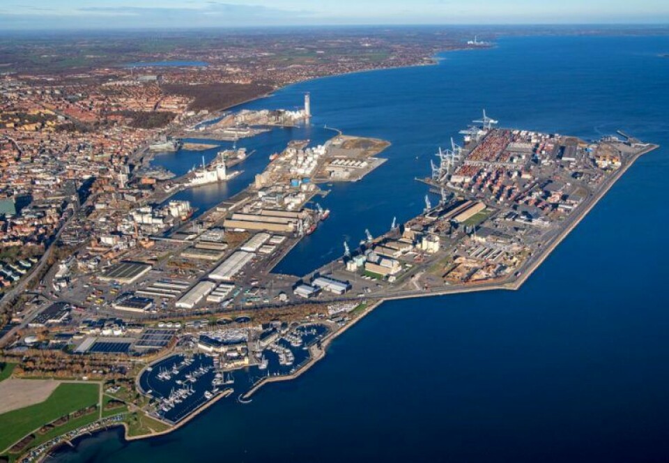 Ulykke på Aarhus Havn – Silo med 1.500 ton hestebønner kollapset