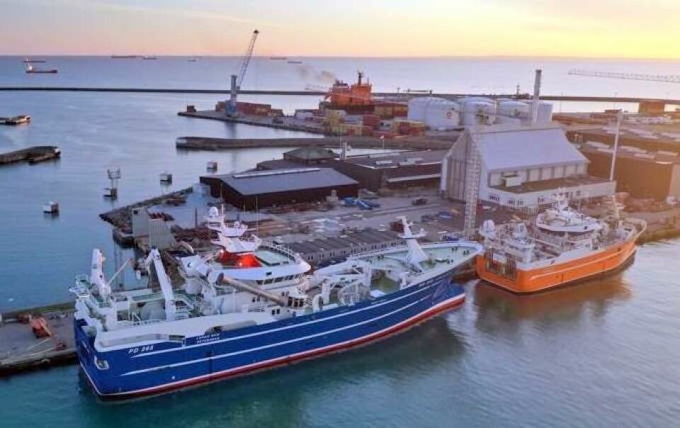 Arbejdsulykke i Skagen: Mobilkran væltede ned over skib Arbejdsulykke i Skagen: Mobilkran væltede ned over skib