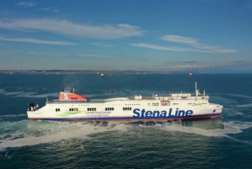 Stor evakuering på Østersøen – Brand på Stena Line-færge Stor evakuering på Østersøen – Brand på Stena Line-færge