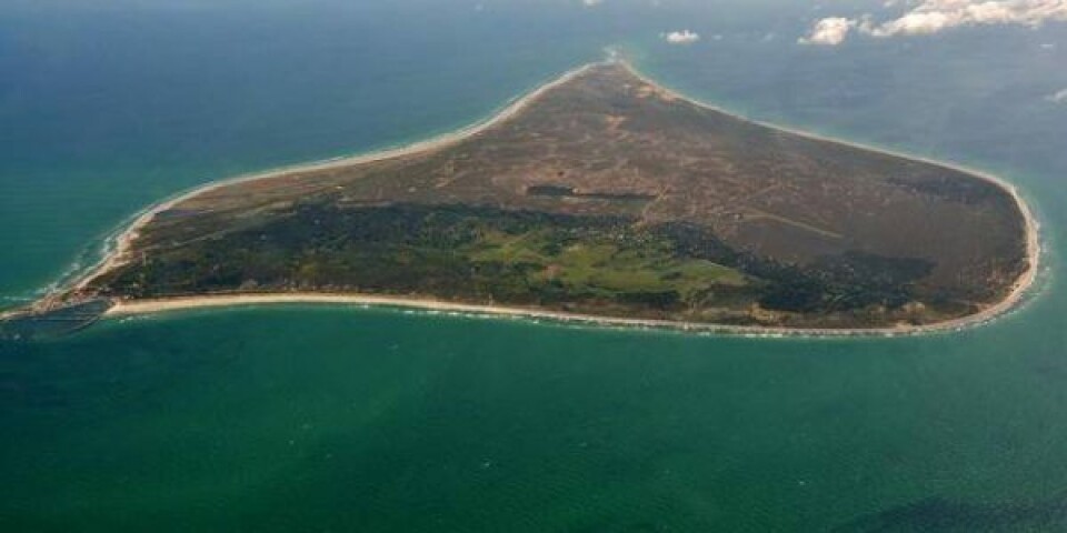 Anholtfærgen imødekommer billetefterspørgsel Anholt-fra-luften-2