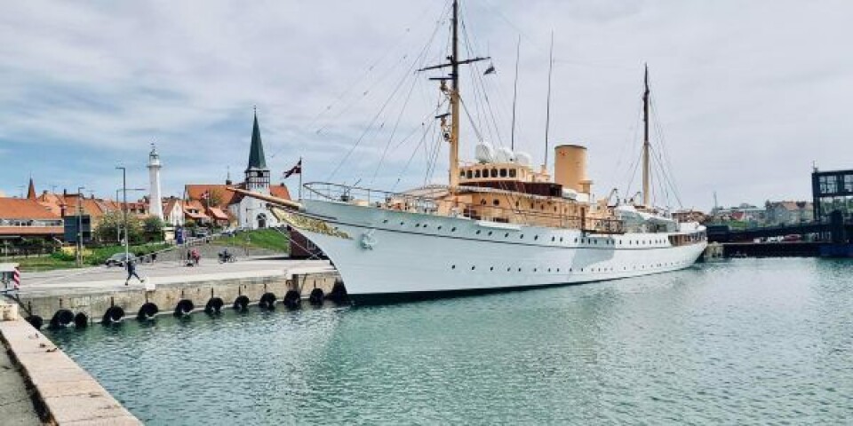 Kongeskibet Dannebrog på Bornholm. Foto: Facebook / Rønne Havn A/S