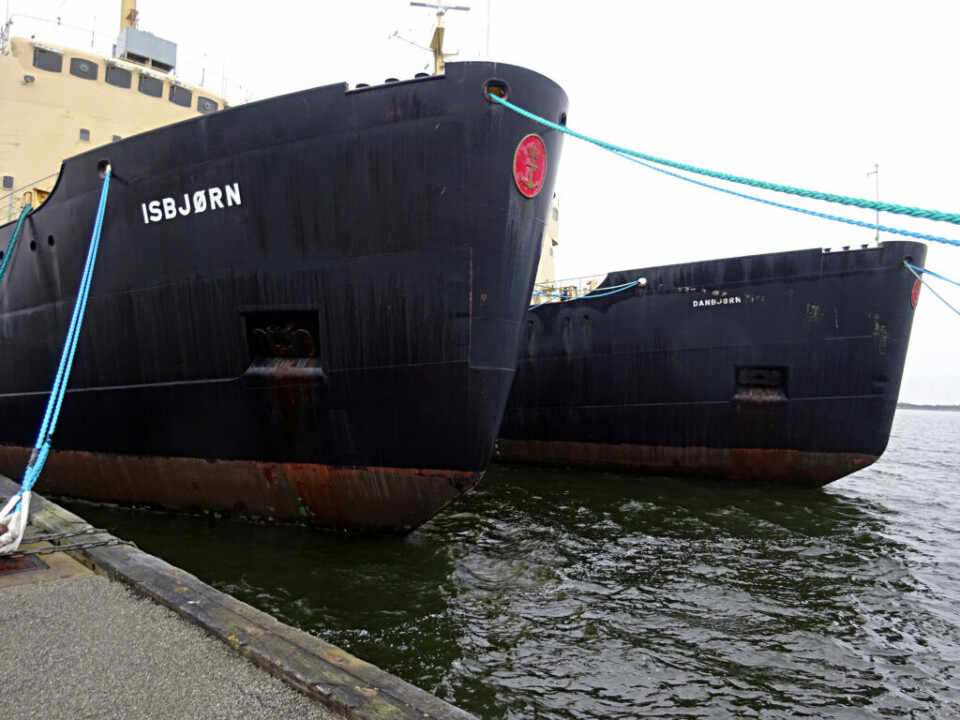 Se billederne: Første isbryder på vej mod ophugning i Esbjerg