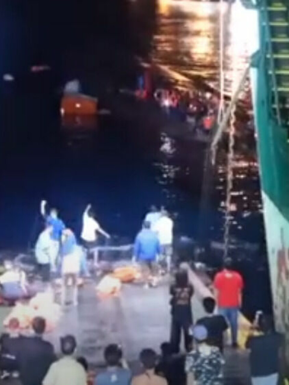 Skræmmende video: Flere døde efter færgeforlis