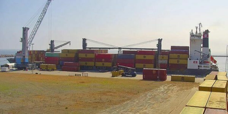 Med flytningen af den store containerkran kan havnen nu modtage større containerskibe end hidtil. Foto: Skagen Havn