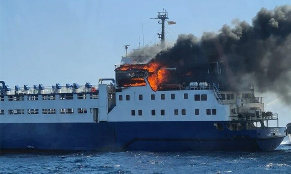 Stor brand hærger live stock carrier i Spanien Stor brand hærger live stock carrier i Spanien