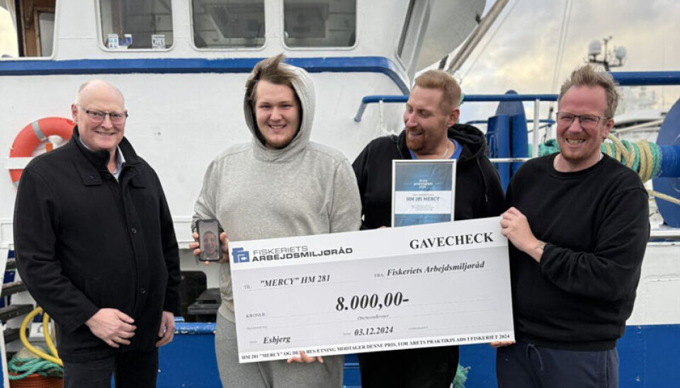 Fra venstre: Flemming Christensen fra Fiskeriets Arbejdsmiljøråd, Julius Billingsted (på mobiltelefonen), Jonas Bloch, Henrik Bloch og Anders Hyre Corell.