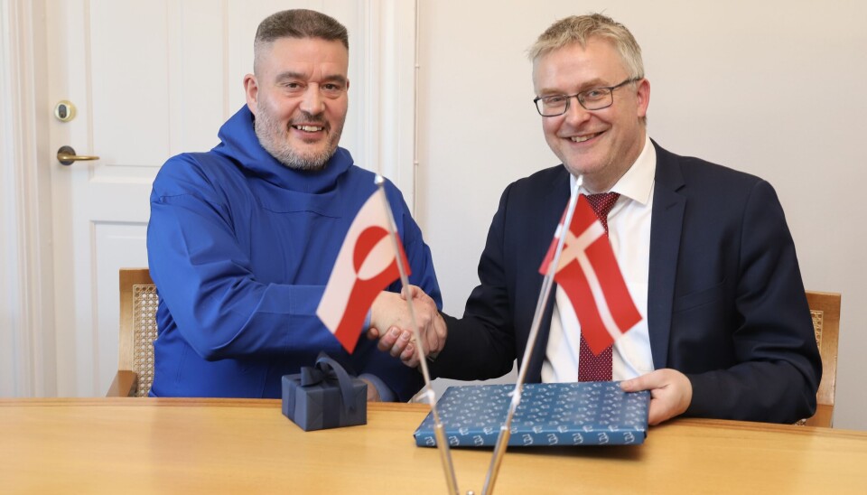 Naalakkersuisoq for Fiskeri og Fangst Kim Kielsen (Siumut) og Fødevareminister Jacob Jensen (V).