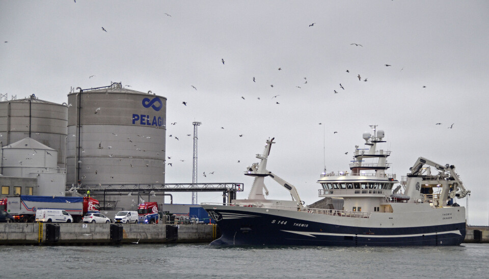 Themis' første losning til Pelagia Danmark.