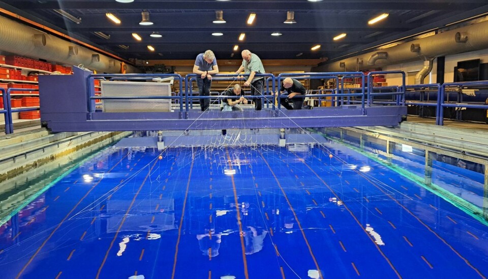 Modellen af det nye trawl er fremstillet af specialiserede vodbindere, som også hjælper med justeringer af trawlet i testfasen.